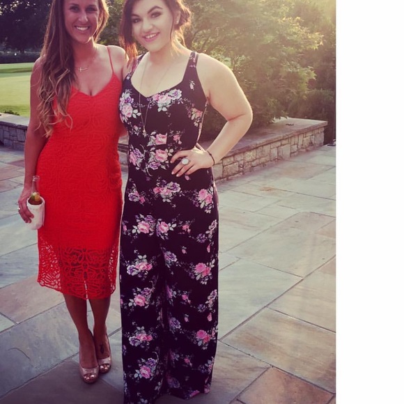 Modcloth Dresses & Skirts - ModCloth Floral jumpsuit 💕🔥